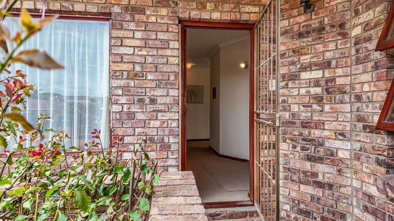 4 Bedroom Property for Sale in Bayview Western Cape